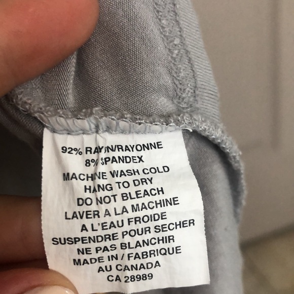 Asymmetrical Hem Tank - Made in Vancouver, Canada 🇨🇦 - Picture 4 of 8